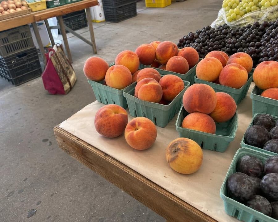 Peaches at a produce market